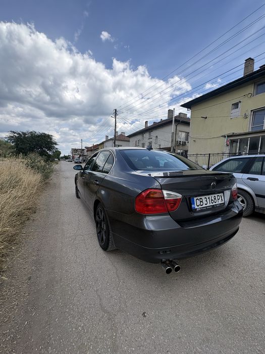 BMW e90 325xi 218hp