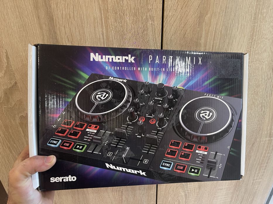 Контролер Numark Party Mix MKII