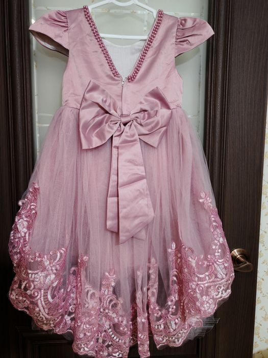 Нарядное платье для девочки