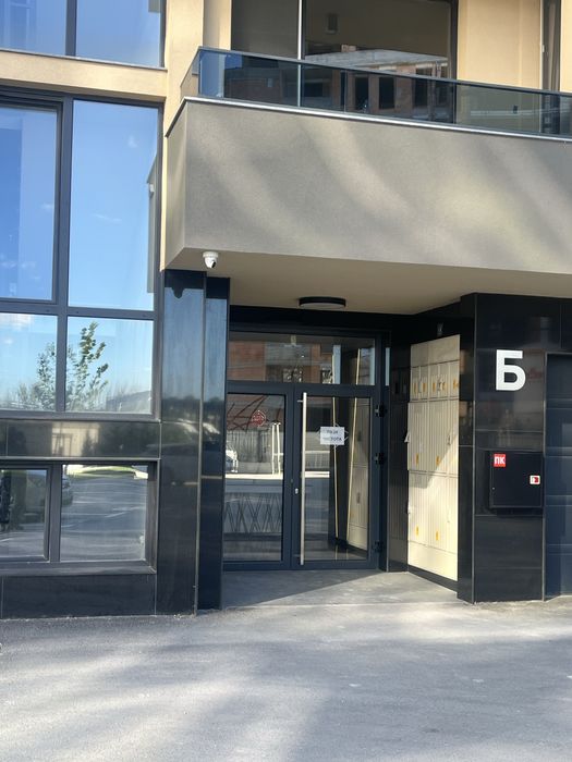 Продава се Тристаен апартамент в Пловдив, Западен - 134 кв.м за 1493 €/кв.м - Снимка #1