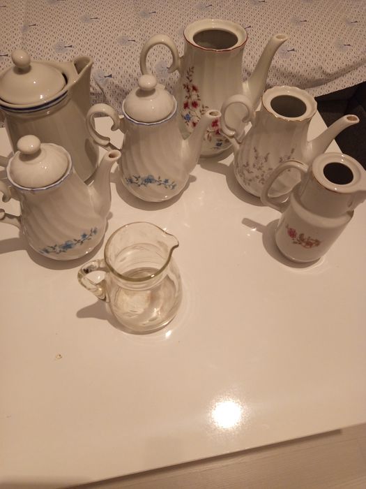 Български порцелан кани.