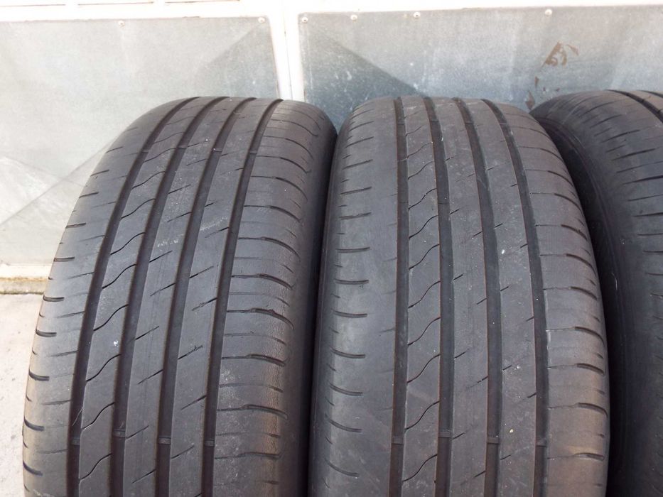vand 4 anvelope de vara 215/55/17 goodyear efficientgrip performance2