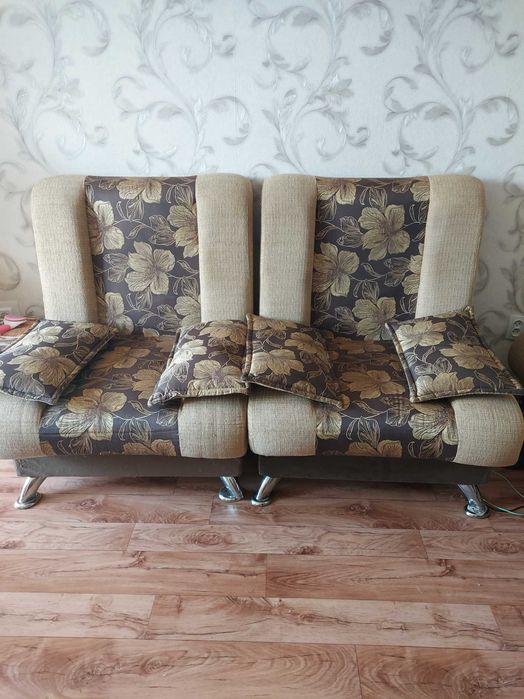 Продам диван и 2 кресла