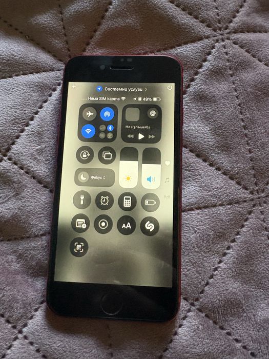 Iphone SE 2020 red/червен