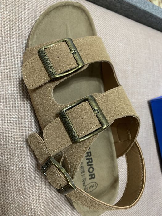 Продаю шлепки трендовые