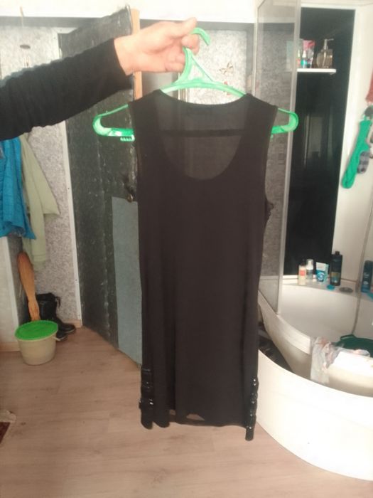 Продам дешево пиджак,платье.