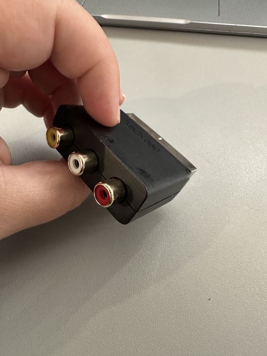 Adaptor orig. Xbox 360/Play StationRCA to SCART, 35 lei, doar in Cluj