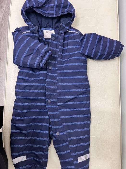 Продам комбинезоны 80-86 размер.