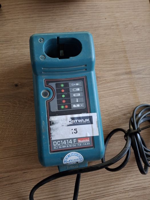 Зарядно за макита