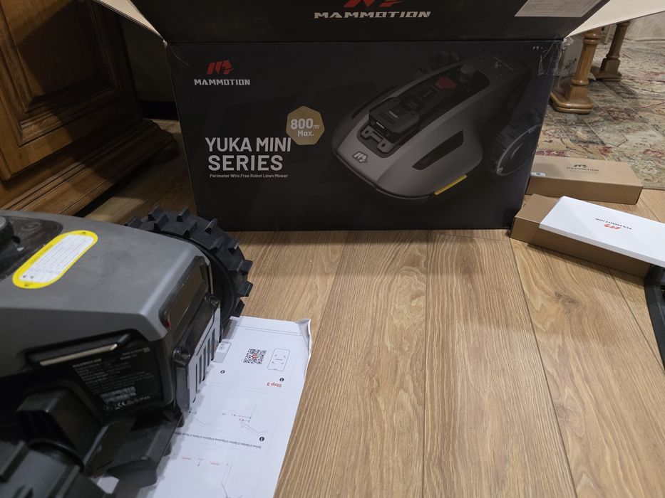 robot de tuns gazonul Yuka mini series 800m2