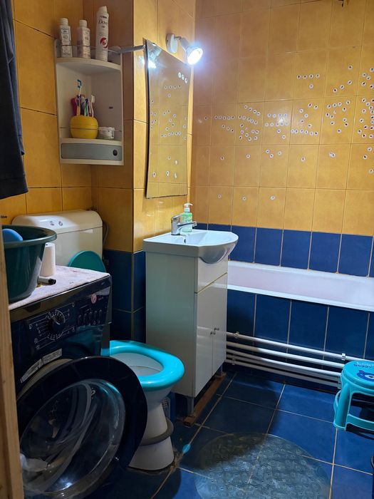 Vand apartament!