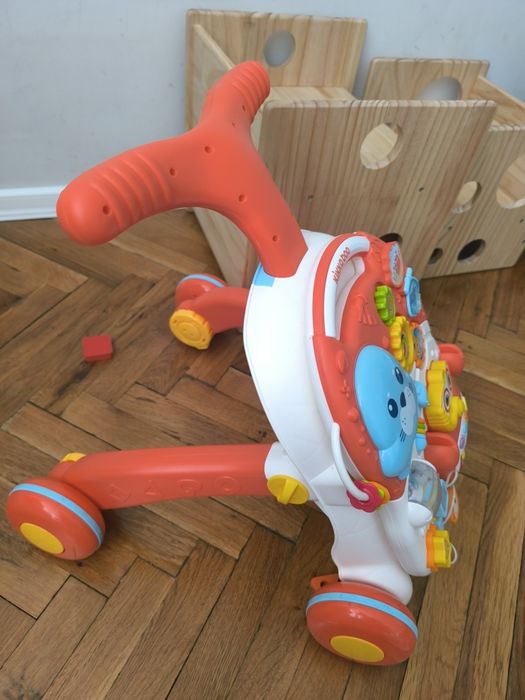 Уокър на kikka boo