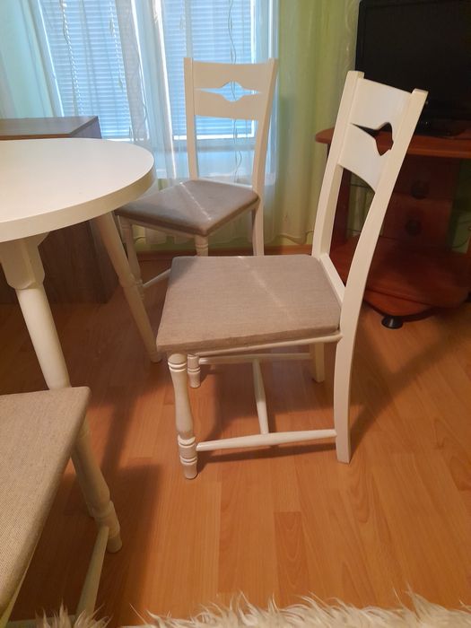 Разтегателена Трапезна маса със столове