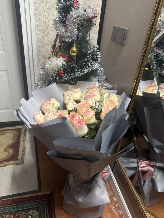 Цветы  свежие 8 к