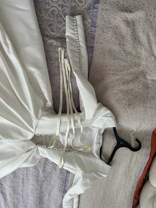 Свадебный платье и обувь