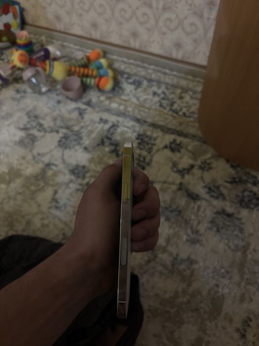 Продам iPhone 12 Pro