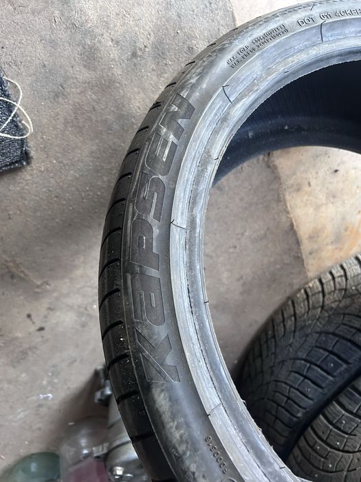 Продам шины на авто 2 шт
