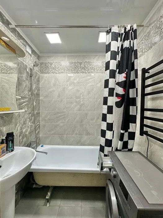 Продам 3 ком квартиру район Достык Молла