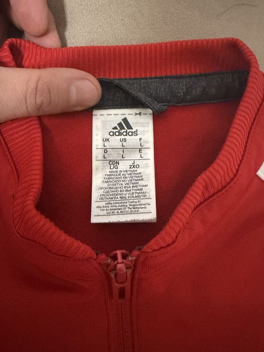 Горнище на Adidas-Man Utd