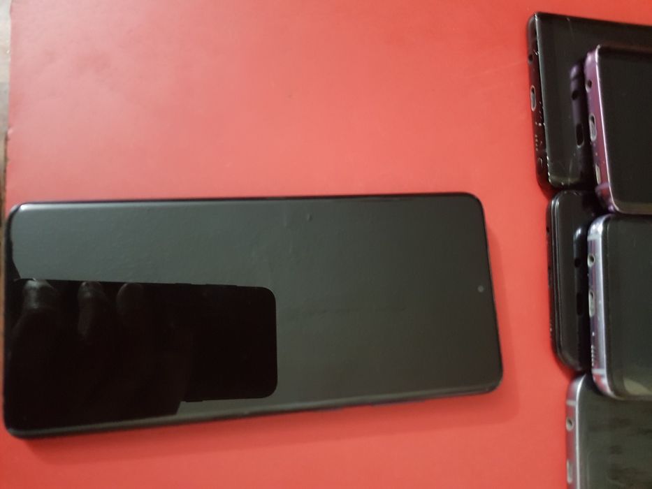 Samsung galaxy  s  20 plus libere de retea