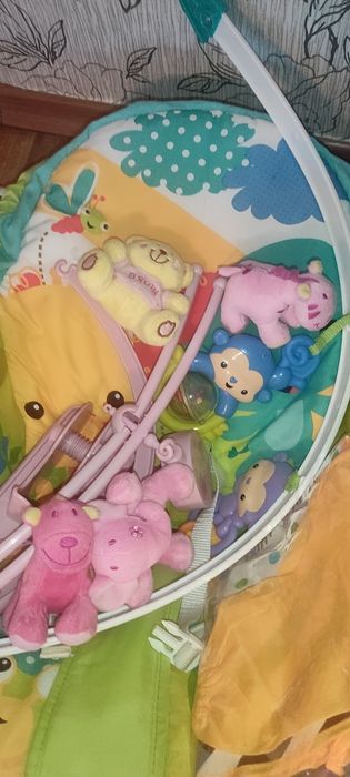 Шезлонг fisher price плюс два подаръка