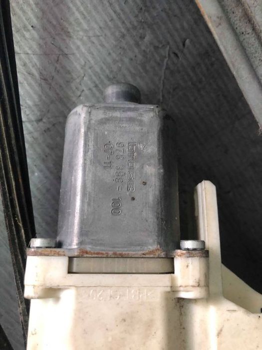 macara cu motoras stanga fata renault laguna 3