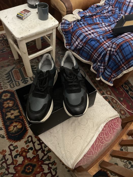Pantofi Strellson in stare excelenta!