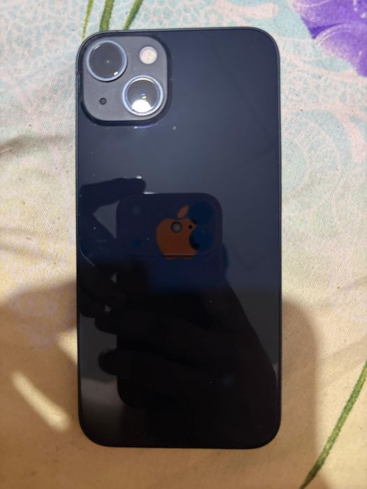 Продам iPhone 13
