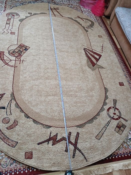 Ковёр овальный б/у