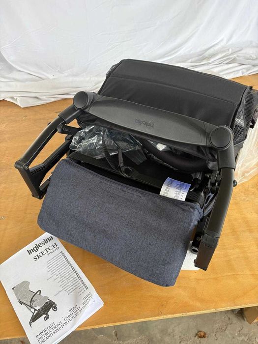 Inglesina Sketch Cărucior Potrivit de la 6+ Luni Negru sau Albastru