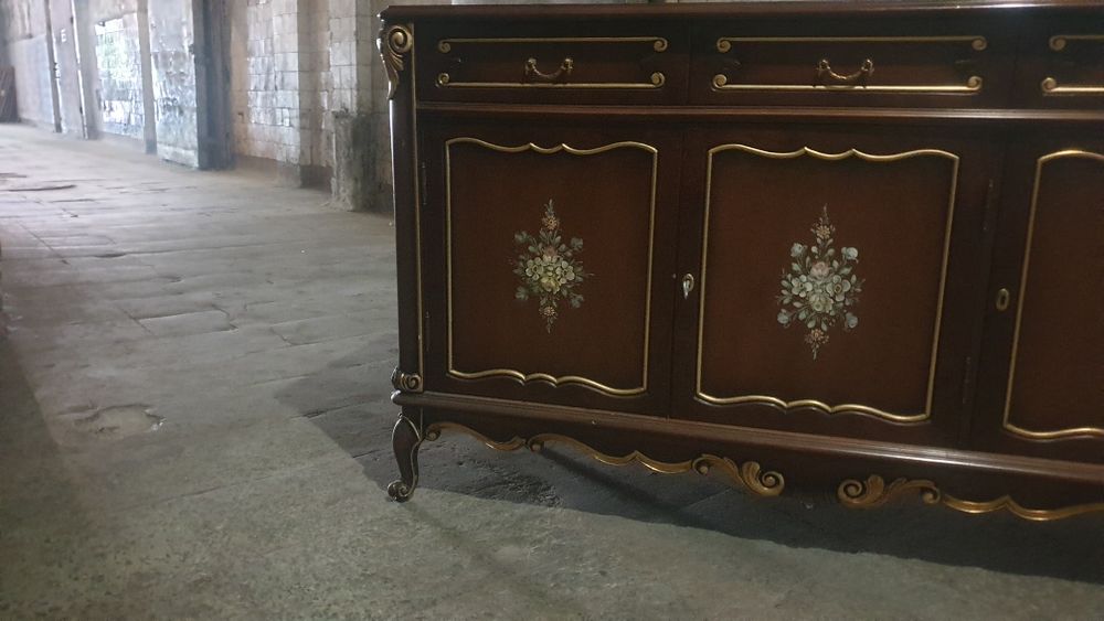 Античен шкаф стил барок/рококо