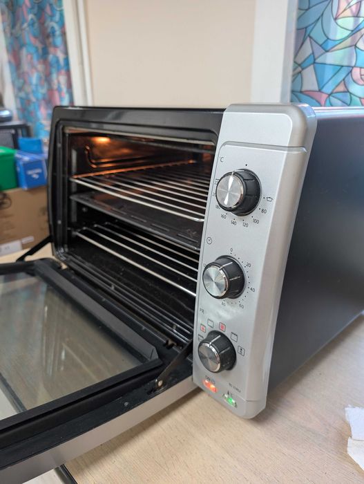 Електрическа фурна Делонги EO32852