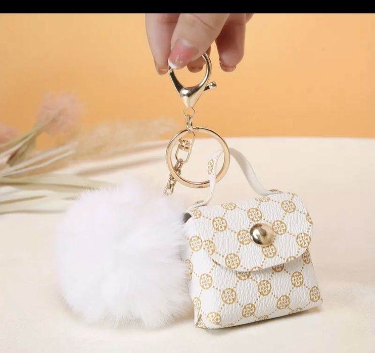 Портмонета елегантни