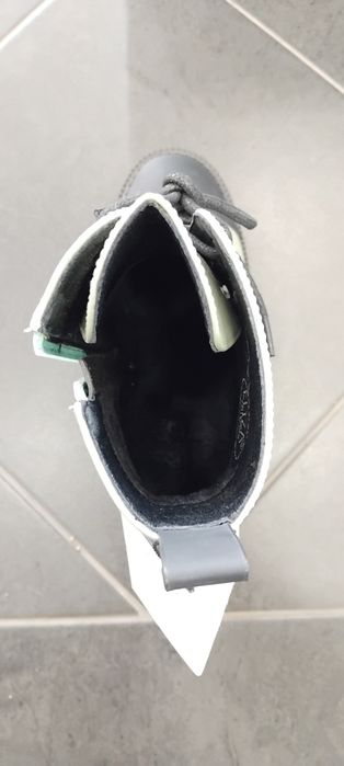 Нови дамски боти в стилен лак-жената която иска да сияе.36,39 размер