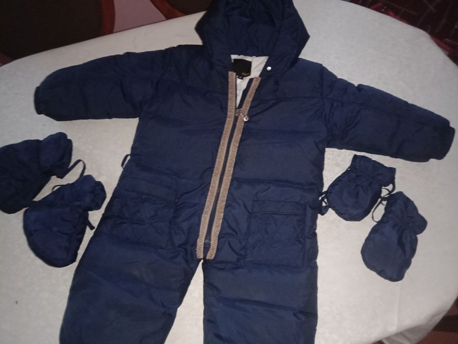 Детский зимний комбинезон