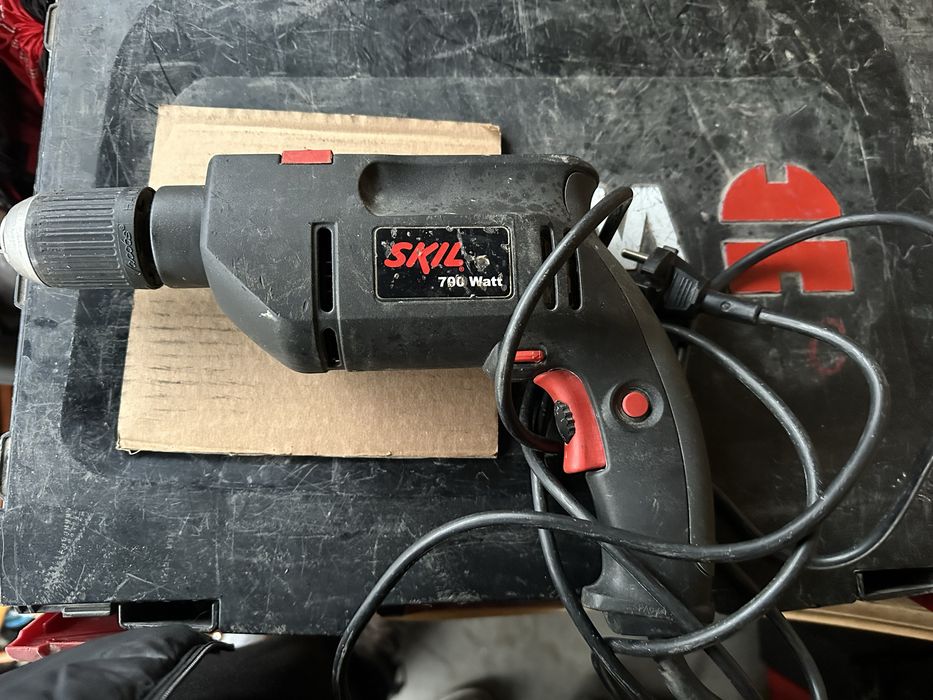 Masina de gaurit skil 700w bormasina 6464