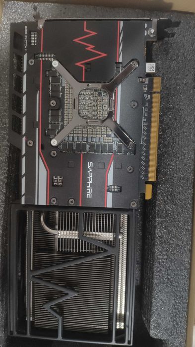 Видеокарта Sapphire Pulse RX Vega 56 8GB