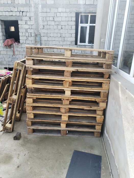 Поддоны, палеты.