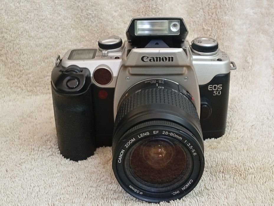 Aparat foto Canon EOS 50E
