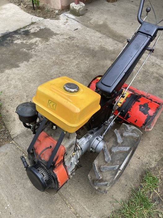 Vând motocultor profesional Antonio Carraro, model 42 / 472, fabricat în Italia