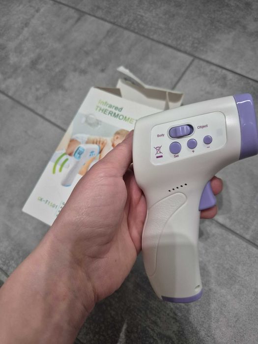 Pistol termometru digital infrarosu copil si adulti nou nefolosit