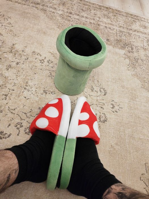 Slapi Papuci Super Mario Bros Piranha Plant pluș