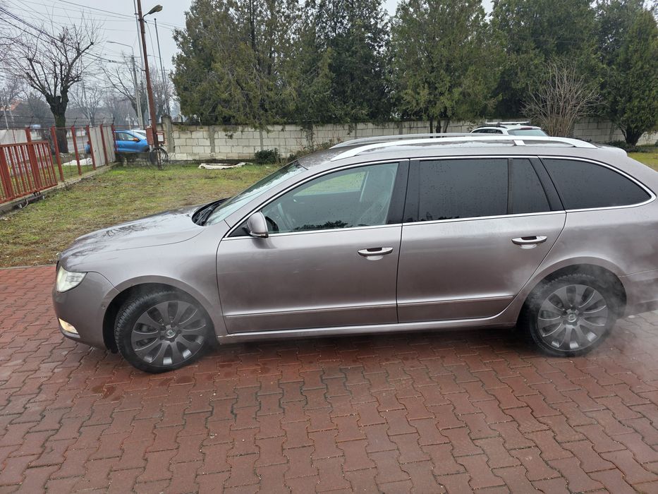 SKODA Superb 2012 — imagine 5