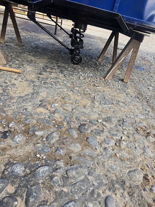 Прицеп сатылады. Жеңіл машина ға