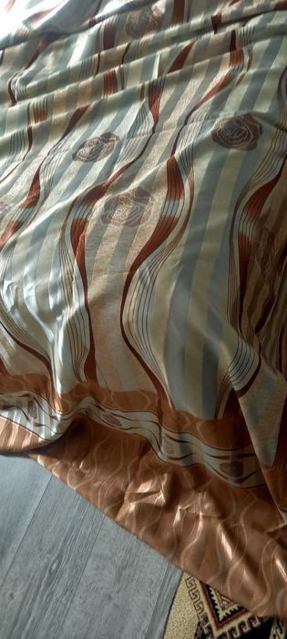 Продам шторы в отличном состоянии