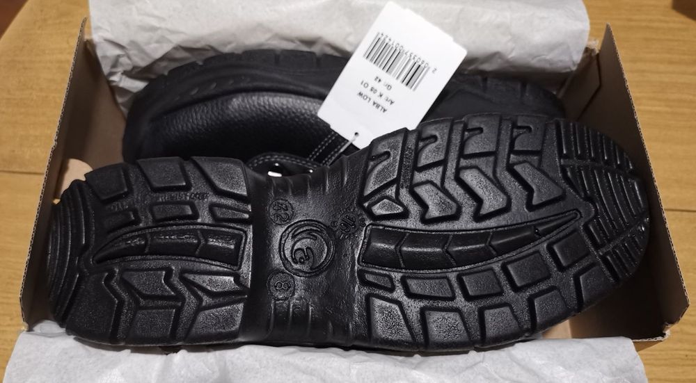 Обувки  N°42 и N°41