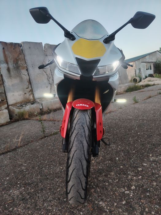 Yamaha YZF 125 (CBR 125)