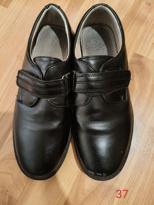 Классические ботинки на мальчикадля школы