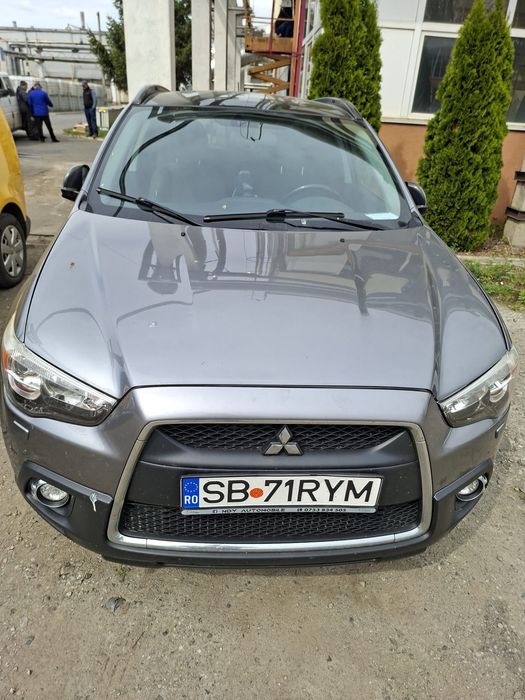 Mitsubishi ASX.