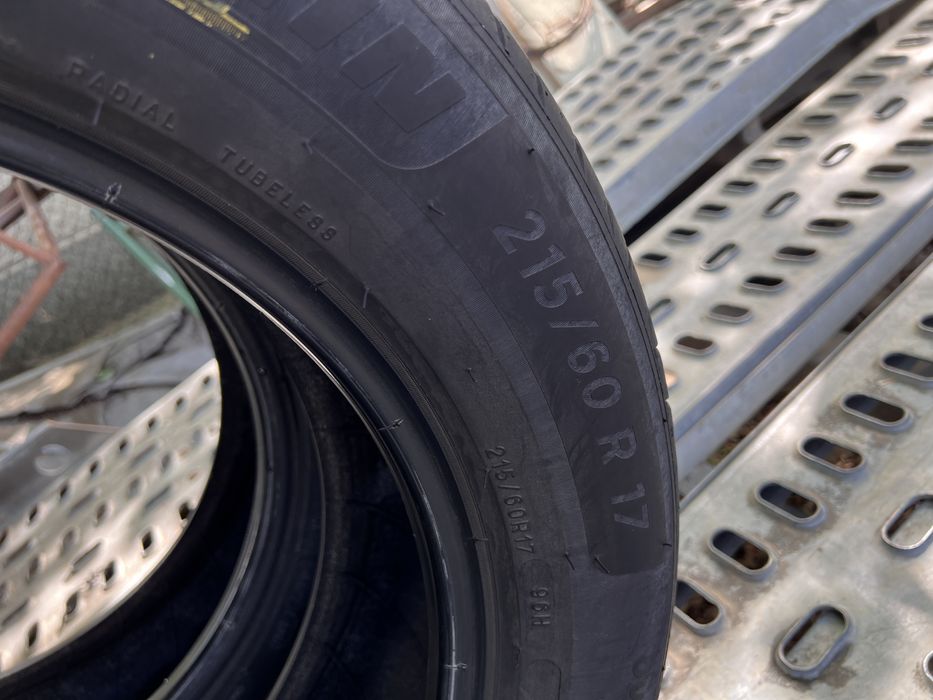 215/60/17 2 броя летни гуми Michelin Primacy 5.5mm Дот 21